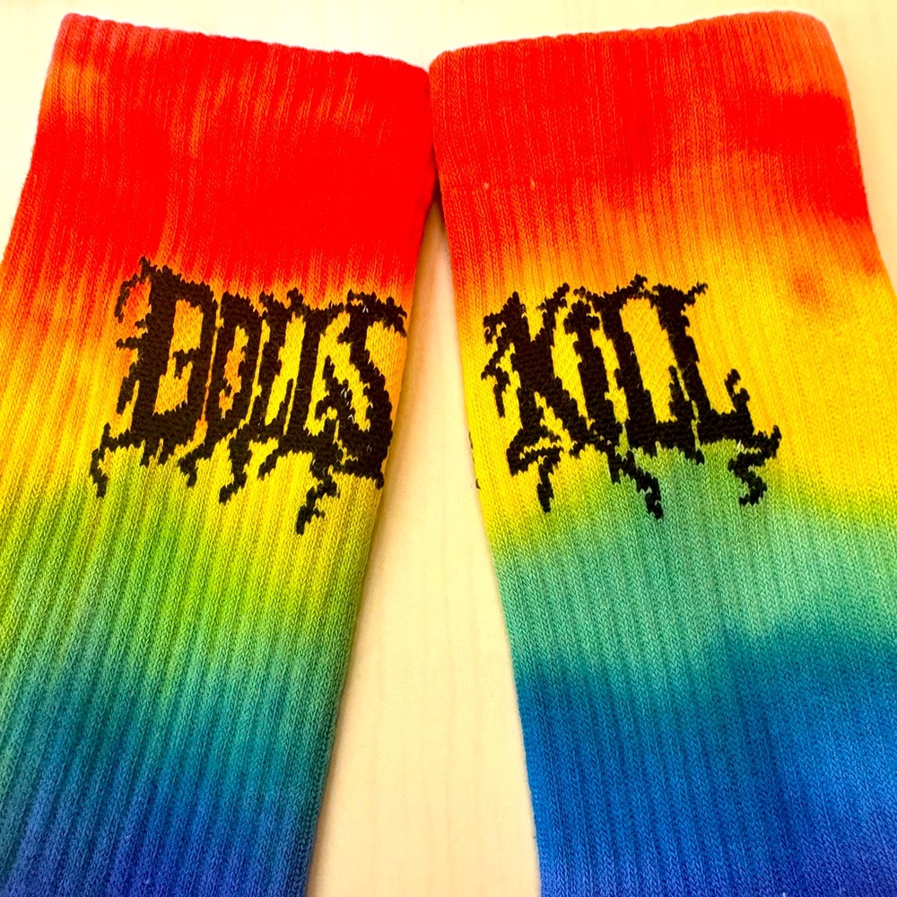 DOLLS KILL EMBROIDERED RAINBOW CREW SOCKS BRAND NEW WITH TAGS ONE SIZE FITS ALL - Picture 3 of 3